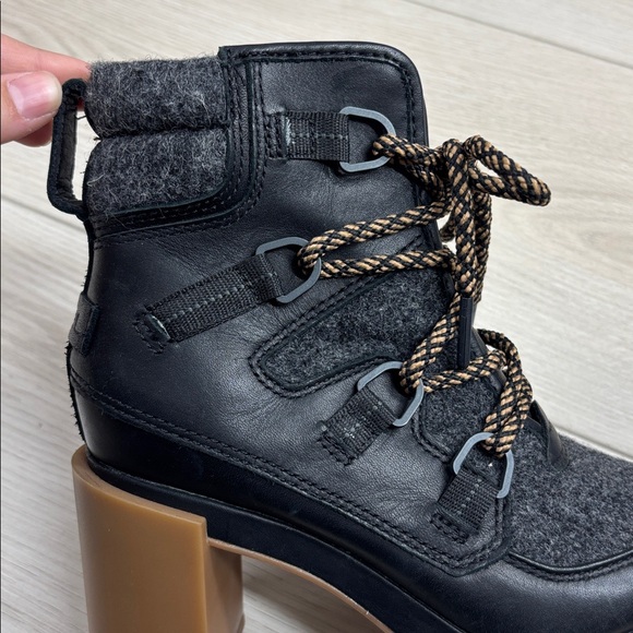 NWOT Sorel Blake Lace Heeled Bootie - Picture 8 of 9